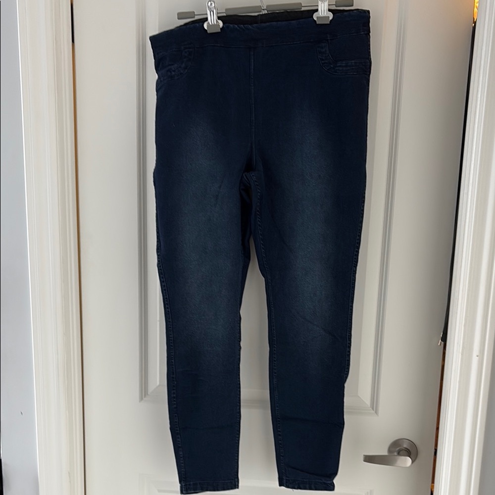 Women's Dark Blue Jeans